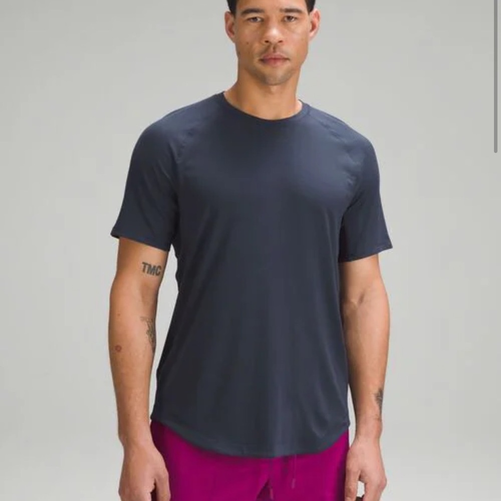 Lululemon Mens Dry sense Short Sleeve LM3CXLS